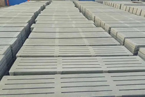 普通水泥漏糞板和機(jī)制水泥漏糞板的區(qū)別？